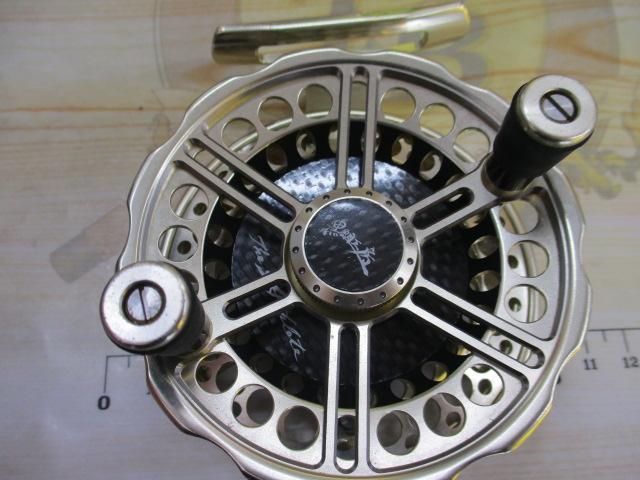 黒鯛師 THEｱｽﾘｰﾄﾍﾁ 88W-GB ｺﾞｰﾙﾄﾞ/ﾌﾞﾗｯｸ