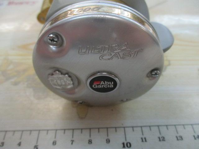 UC4600C ｼﾙﾊﾞｰ