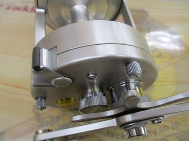 ﾓﾗﾑ 7700CT