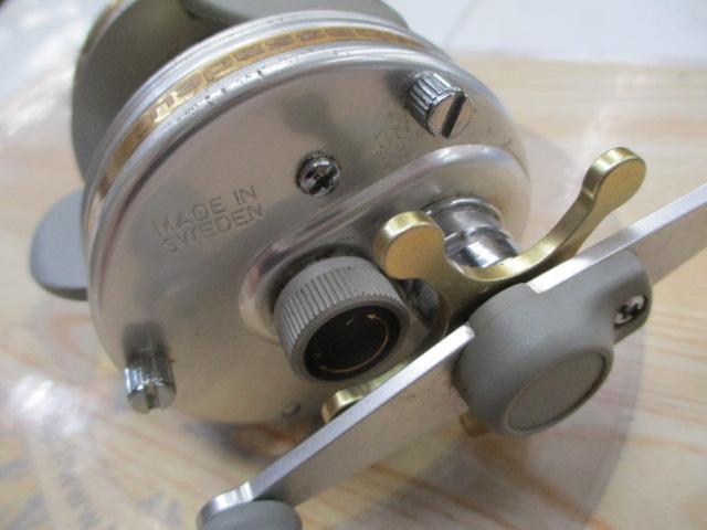 UC4600C ｼﾙﾊﾞｰ