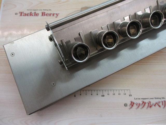 ｲｶﾂﾞﾉ投入器