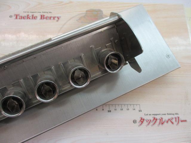 ｲｶﾂﾞﾉ投入器