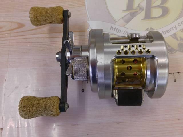 専用です04カルカッタコンクエストDC 200 カルカッタコンクエスト DC SHIMANO(シマノ) 自重260g