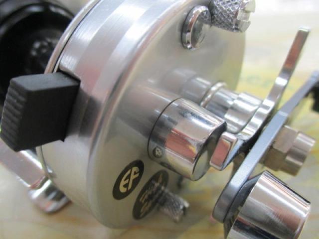 ｱﾝﾊﾞｻﾀﾞｰ2500Cｼﾙﾊﾞｰ