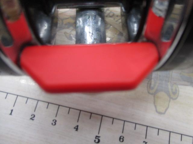 ｱﾝﾊﾞｻﾀﾞｰ5600C赤ﾍﾞﾛ