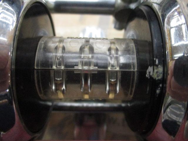 ｱﾝﾊﾞｻﾀﾞｰ5600C赤ﾍﾞﾛ