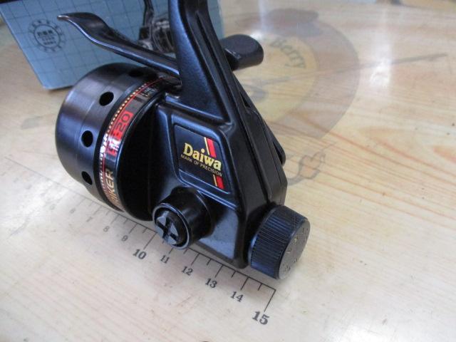 ｽﾄﾗｲｶｰ ST-20