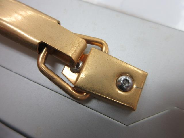 ﾒｶﾞﾊﾞｽBOX