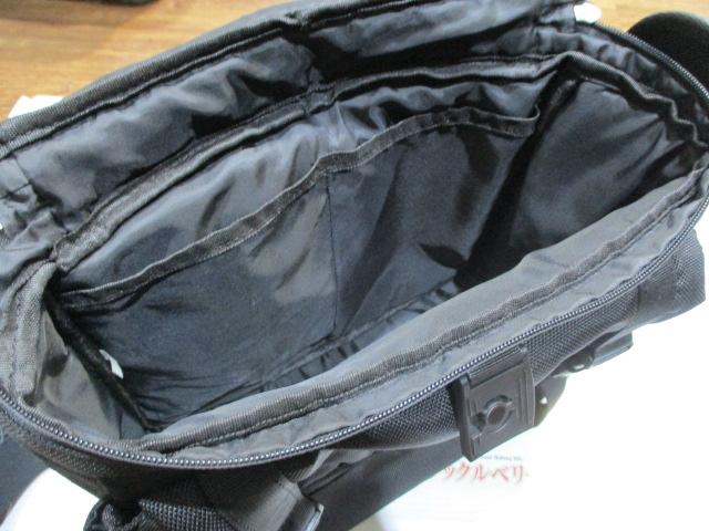ﾌｨｰﾙﾄﾞﾊﾞｯｸﾞﾀｲﾌﾟｼｮﾙﾀﾞｰﾌﾞﾗｯｸ