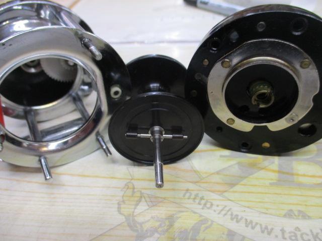 5600C ｸﾗｼｯｸ 赤ﾍﾞﾛ