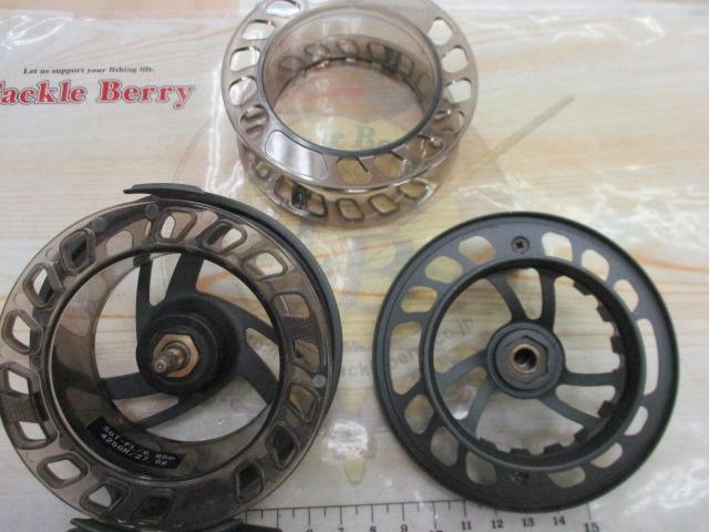 クリアウォーターLA Ⅳカセットスプールタイプ底面ロゴ