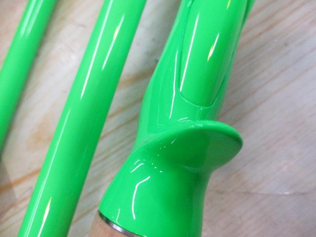 ﾌﾞﾗｯｸﾚｰﾍﾞﾙ ﾄﾗﾍﾞﾙ NEON C63MH-5･FR