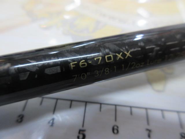 ｵﾛﾁXX F6-70XX ﾀﾞｰｸｸﾞﾘｰﾝｽﾚｯﾄﾞUSﾓﾃﾞﾙ