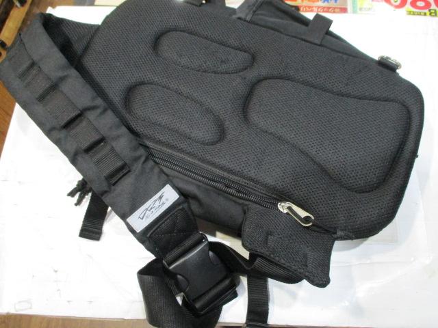 DRTｹﾞｰﾑﾊﾟｯｸｼｮﾙﾀﾞｰﾊﾞｯｸﾞ