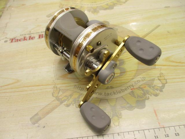 UC5601C シルバー