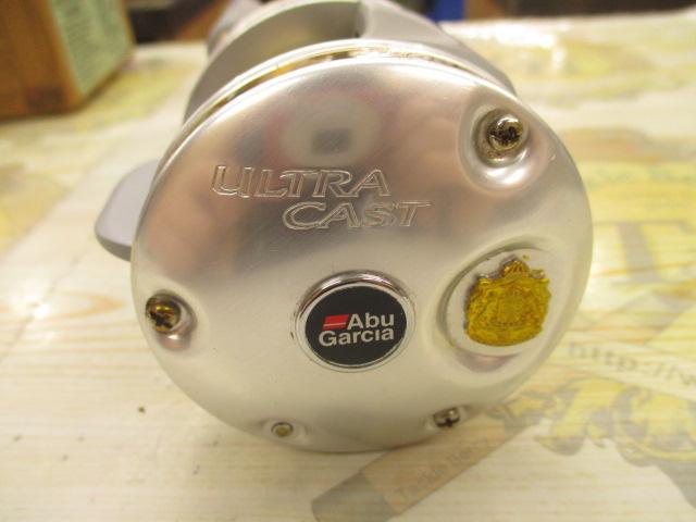 UC5601C シルバー