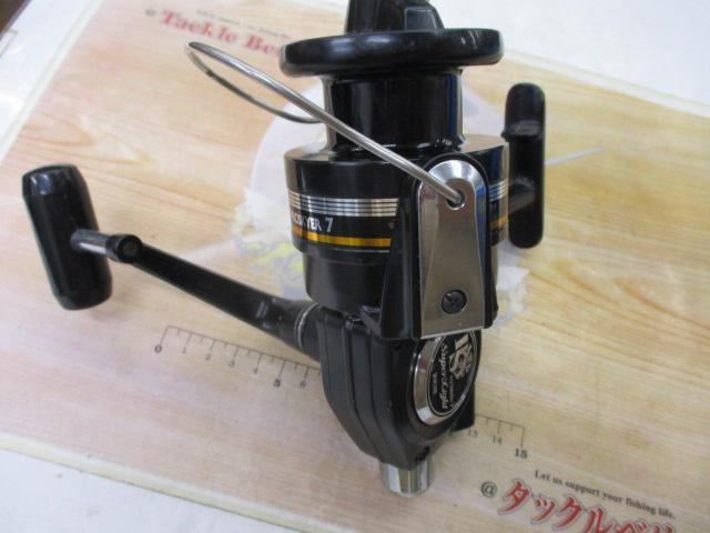 ﾌﾟﾛｽｶｲﾔｰ7ｽｰﾊﾟｰﾗｲﾄ 右(磯物/細糸)