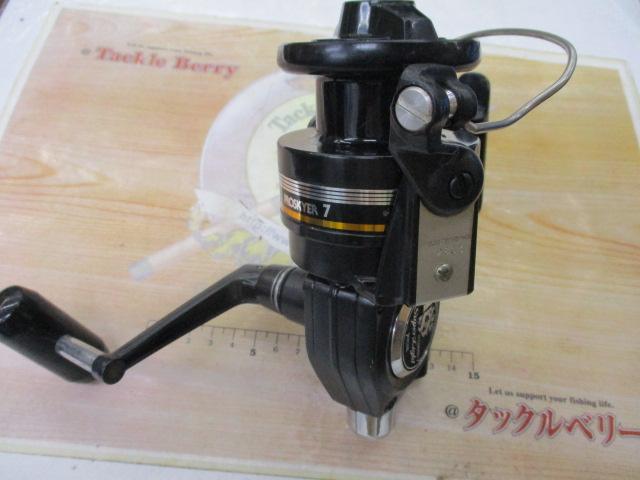 ﾌﾟﾛｽｶｲﾔｰ7ｽｰﾊﾟｰﾗｲﾄ 右(磯物/細糸)