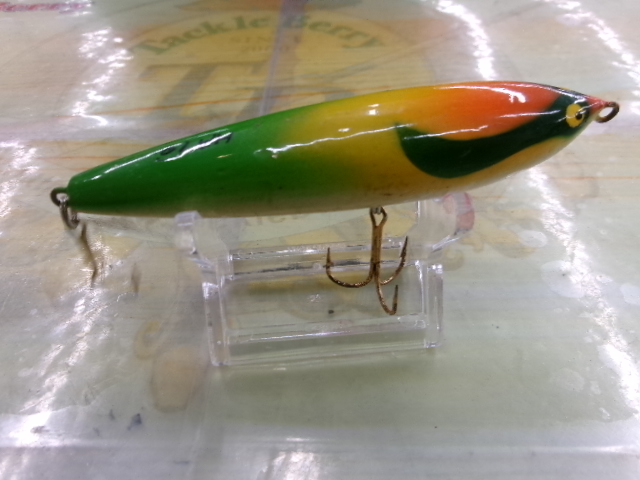 ﾊﾄｰﾘｰｽﾞ　ﾌｧﾝｷｰﾊﾞｰﾄﾞ