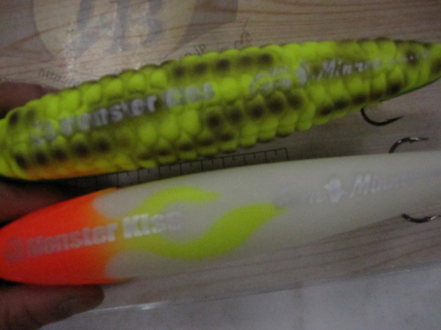 【セット商品】コーンミノー200 2個セット