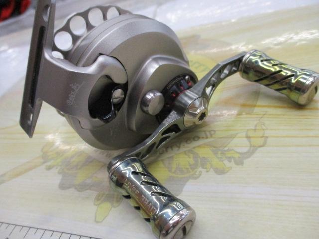 カセ筏師 THEアスリートレーサー 65-TG(右) チタン/ゴールド