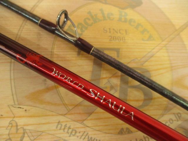 シマノ ワールドシャウラ 15102R-3 スーパーレッド 未使用保管品 シマノ ワールドシャウラ 15102R-3 スーパーレッド 未使用保管品