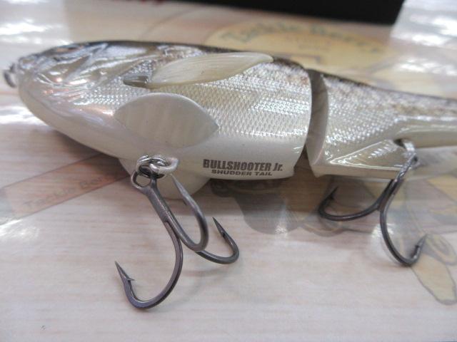 ﾌﾞﾙｼｭｰﾀｰJr.ｼｬﾀﾞｰﾃｰﾙ