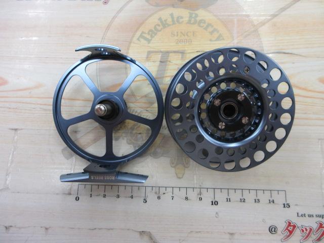 ｴﾎﾞﾘｭｰｼｮﾝ 2 ｽﾚｰﾄﾌﾞﾙｰ