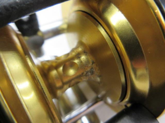 4600C4 HyperWinch ブラック/ゴールド