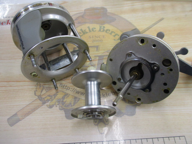 5501C3 ｼﾙﾊﾞｰ/ｺﾞｰﾙﾄﾞｸﾚｽﾄ