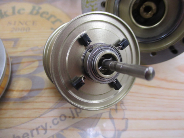 UC4600C ｼﾙﾊﾞｰ