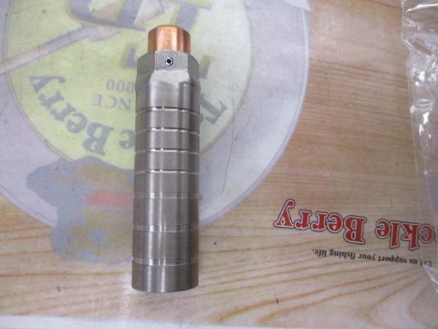 チタンピトンガード