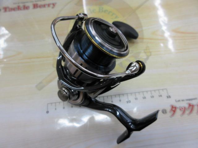 【使用頻度少】19セルテート　LT2500-H ダイワ スピニングリール 19セルテート LT2500-H: リール｜釣具の通販