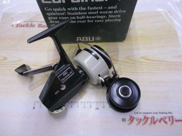 ｶｰﾃﾞｨﾅﾙ 44 ｸﾞﾘｰﾝ