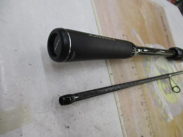 18エクスセンスジェノス S810ML/R