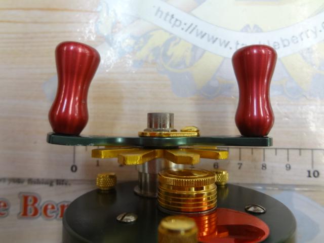 倭輪(ワリン) 赤フレーム/緑カップ