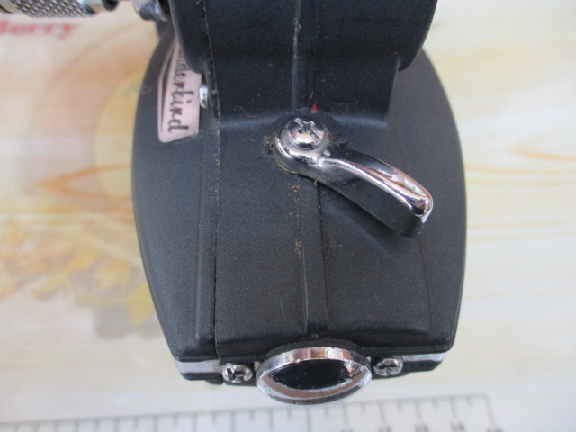 ｻﾝﾀﾞｰﾊﾞｰﾄﾞ