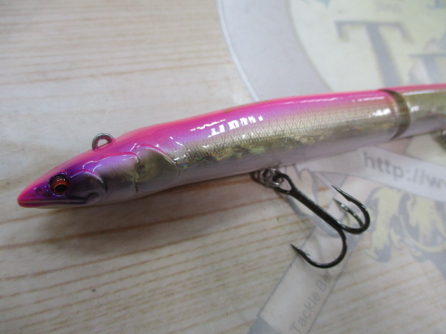 ﾒｶﾞﾊﾞｽ　ｲｰﾗ