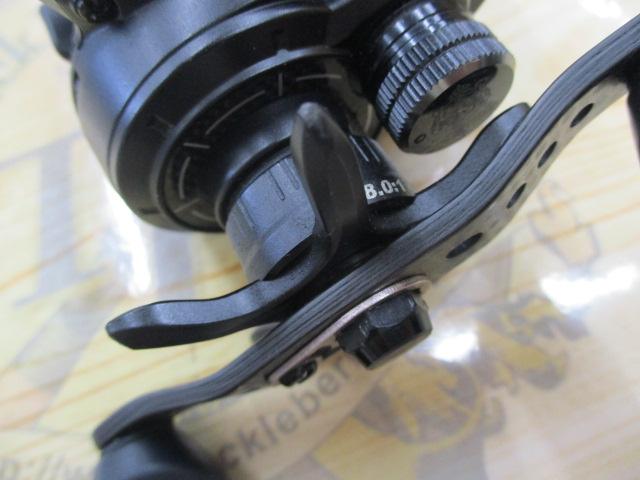 ﾛｷｻｰﾆ BF8-L