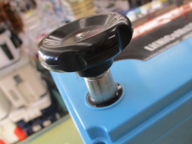 ﾘﾁｳﾑﾊﾞｯﾃﾘｰ充電器