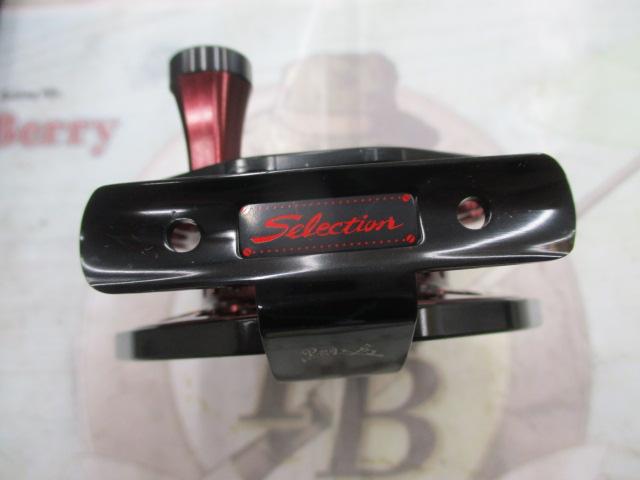 黒鯛師 THEﾍﾁｾﾚｸｼｮﾝZX 88W-R ﾌﾞﾗｯｸ/ﾚｯﾄﾞ