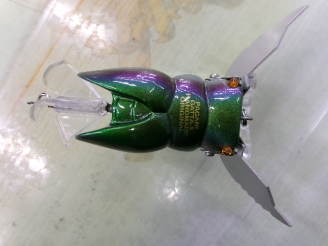 ﾒｶﾞﾊﾞｽ　ﾊﾟｶﾞｰﾆ　ｶﾞｯﾀX