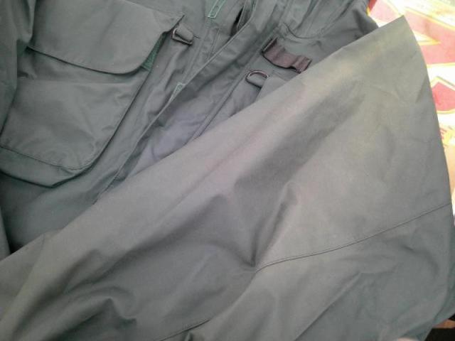 ﾌｨｯｼﾝｸﾞｼﾞｬｹｯﾄ