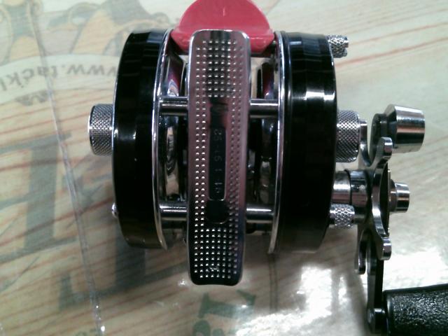 ｱﾝﾊﾞｻﾀﾞｰ4600C(赤ﾍﾞﾛ)