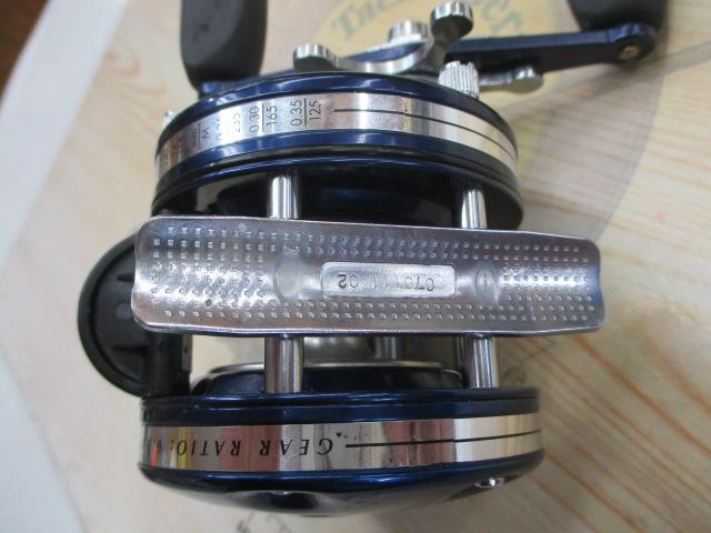 4600C4 ﾌﾞﾙｰ/ｼﾙﾊﾞｰﾘﾑ