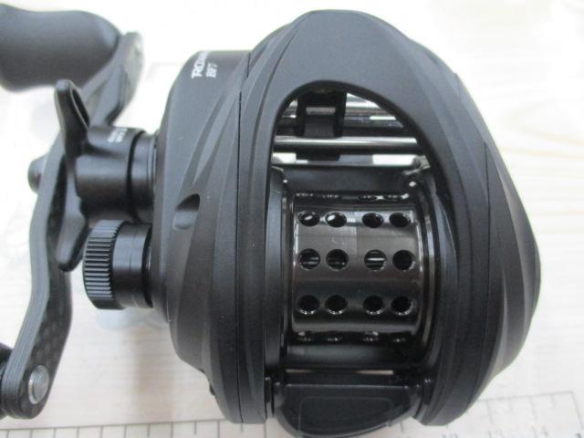 ﾛｷｻｰﾆBC BF7-L