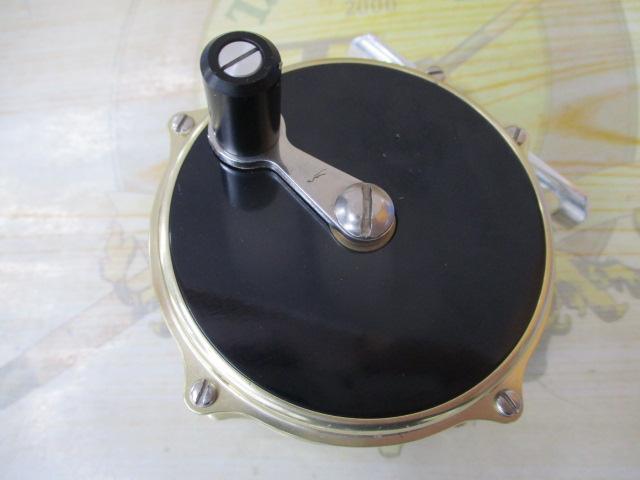 ﾓﾃﾞﾙ50 ｺﾞｰﾙﾄﾞ/ﾌﾞﾗｯｸ