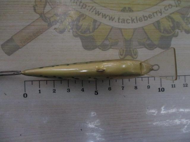 ﾊﾝﾄﾞﾒｲﾄﾞｳｯﾄﾞﾙｱｰ