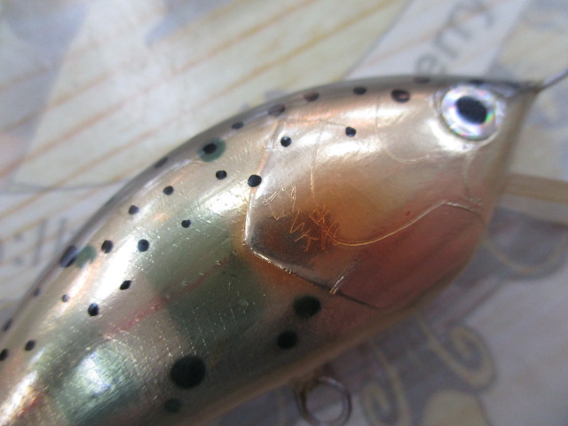 ﾊﾝﾄﾞﾒｲﾄﾞｳｯﾄﾞﾙｱｰ