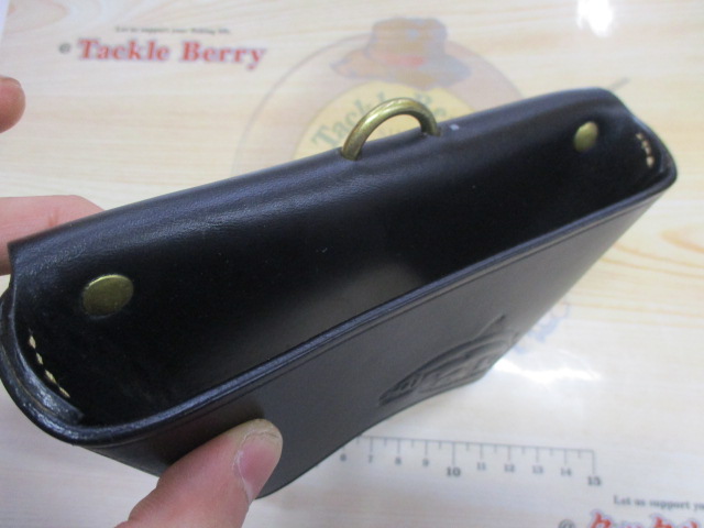 ハードストリームスランディングネットホルスター